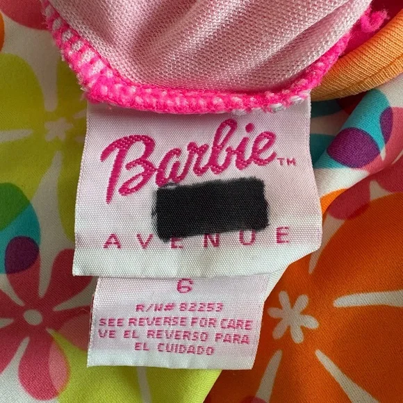 Two Girls Bathing Suits - Picture 7 of 8